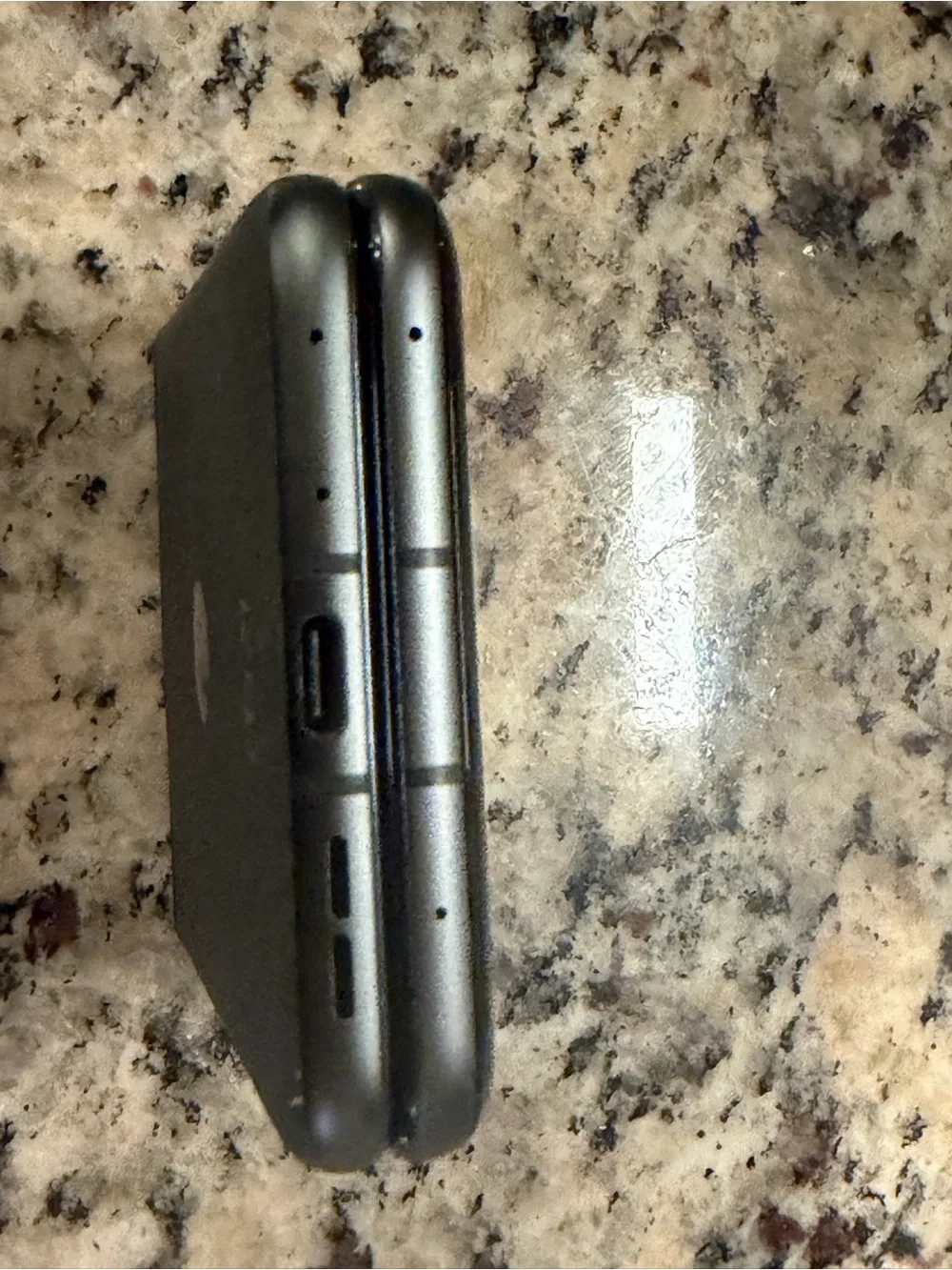 Unlocked Motorola Razr 2024 in koala grey 256gb Smartphone